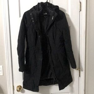 Black north face winter coat